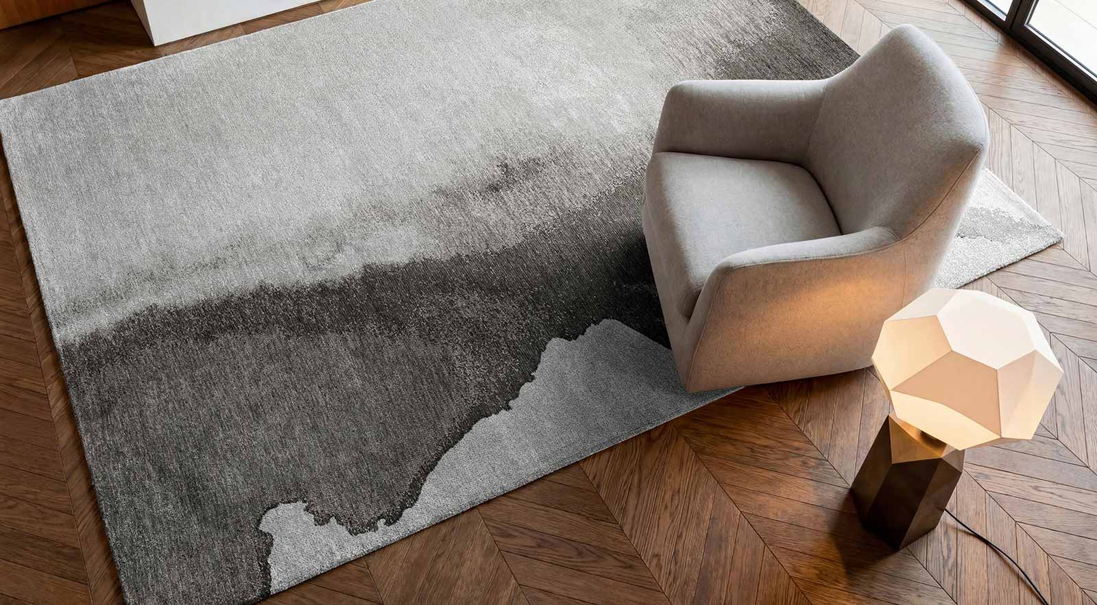 Louis De Poortere vloerkleed Meditation 2083 Lagoon Black Shadow interior 2