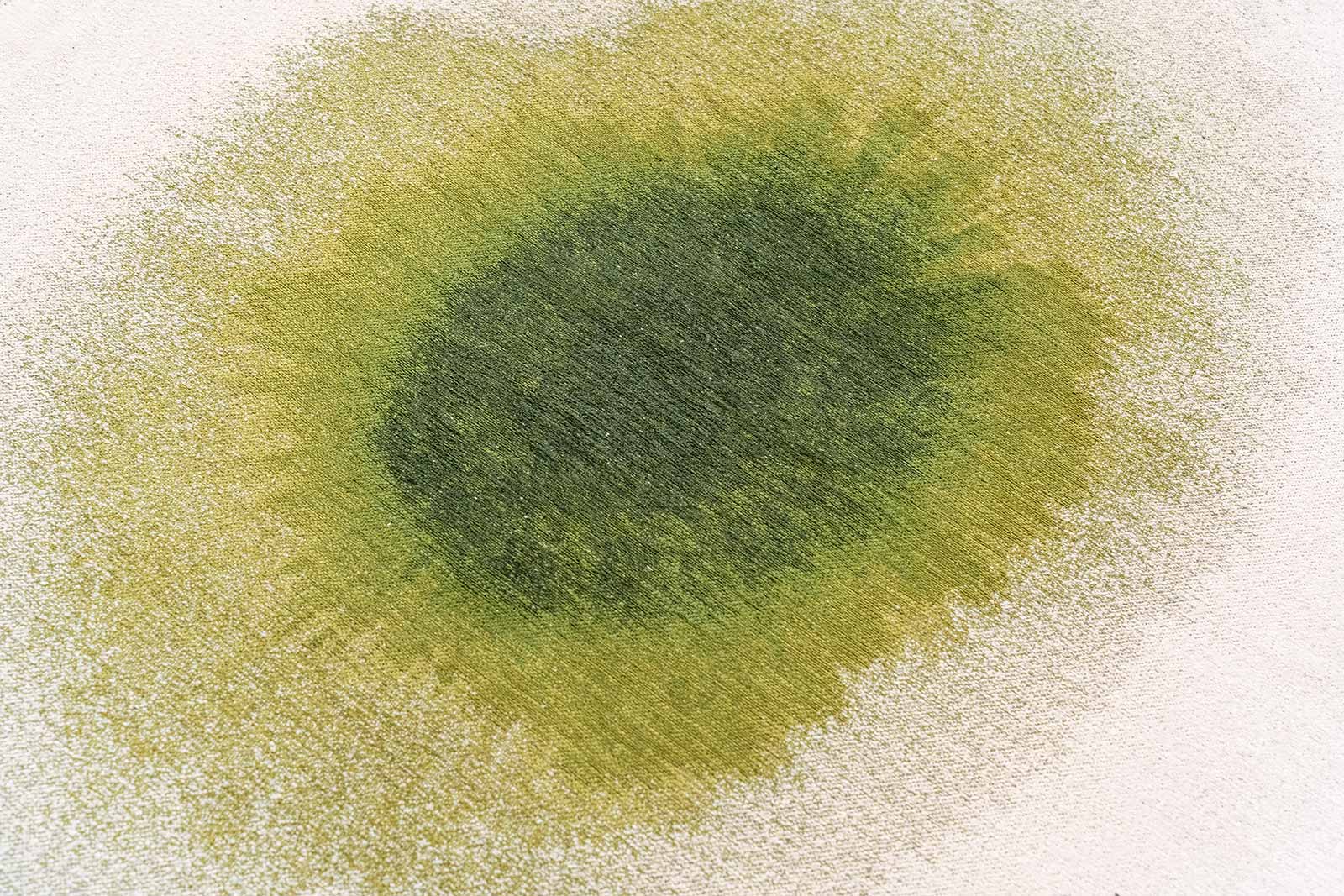 Louis De Poortere vloerkleed Meditation 2105 Drop Green Pepper zoom 2